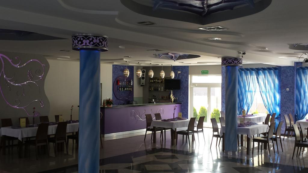 Restauracja Motel Halka Plock Ngoại thất bức ảnh